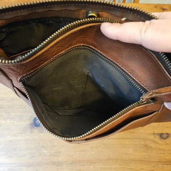 Duluth Trading Lifetime Leather Convertible Backpack Shoulder Bag Brown - Picture 10 of 13